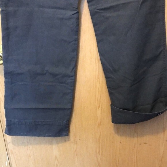 Horny toad grey khakis size 8 - Picture 8 of 11